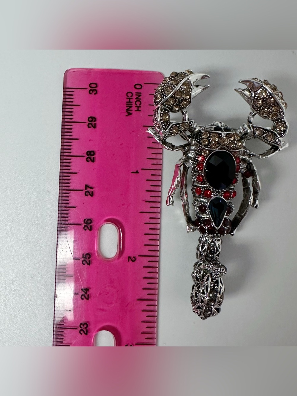 NWOT Scorpion Rhinestone Brooch - Picture 9 of 9